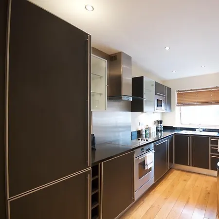Apartment Grand Canal Dock Spacious Apt.